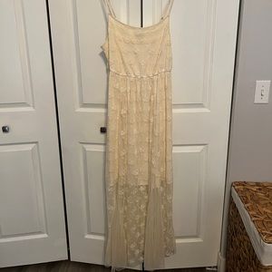 Torrid Size 0 Cream Colored Spaghetti Strap Laced Dress
